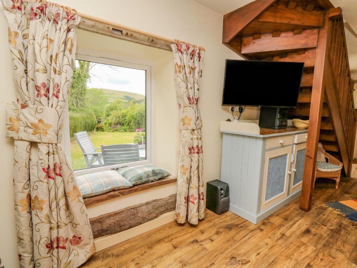 Buzzards Breg Villa Builth Wells Bagian luar foto