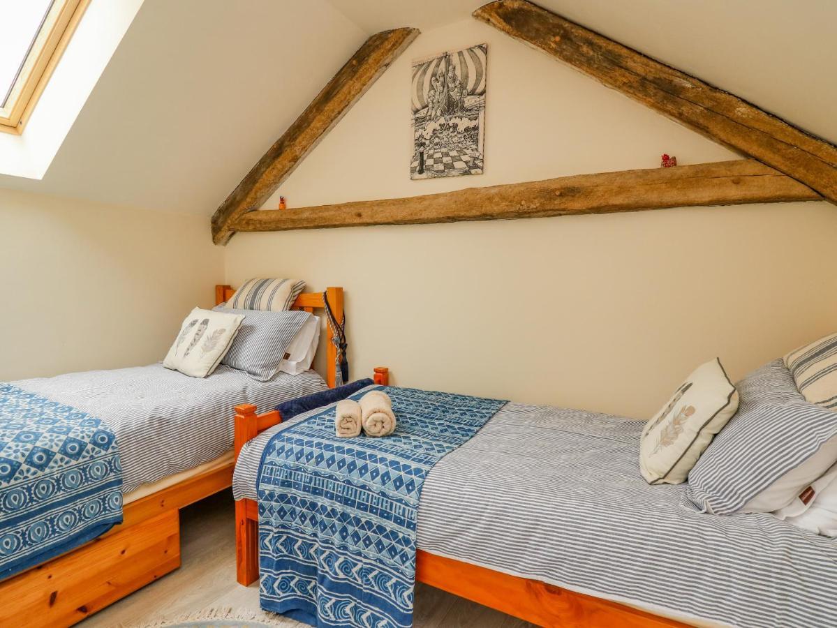 Buzzards Breg Villa Builth Wells Bagian luar foto