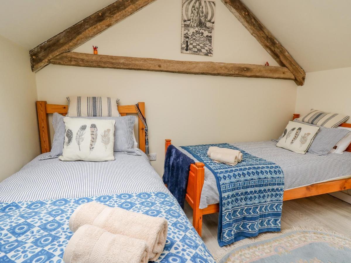 Buzzards Breg Villa Builth Wells Bagian luar foto