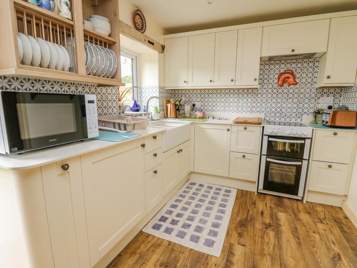 Buzzards Breg Villa Builth Wells Bagian luar foto