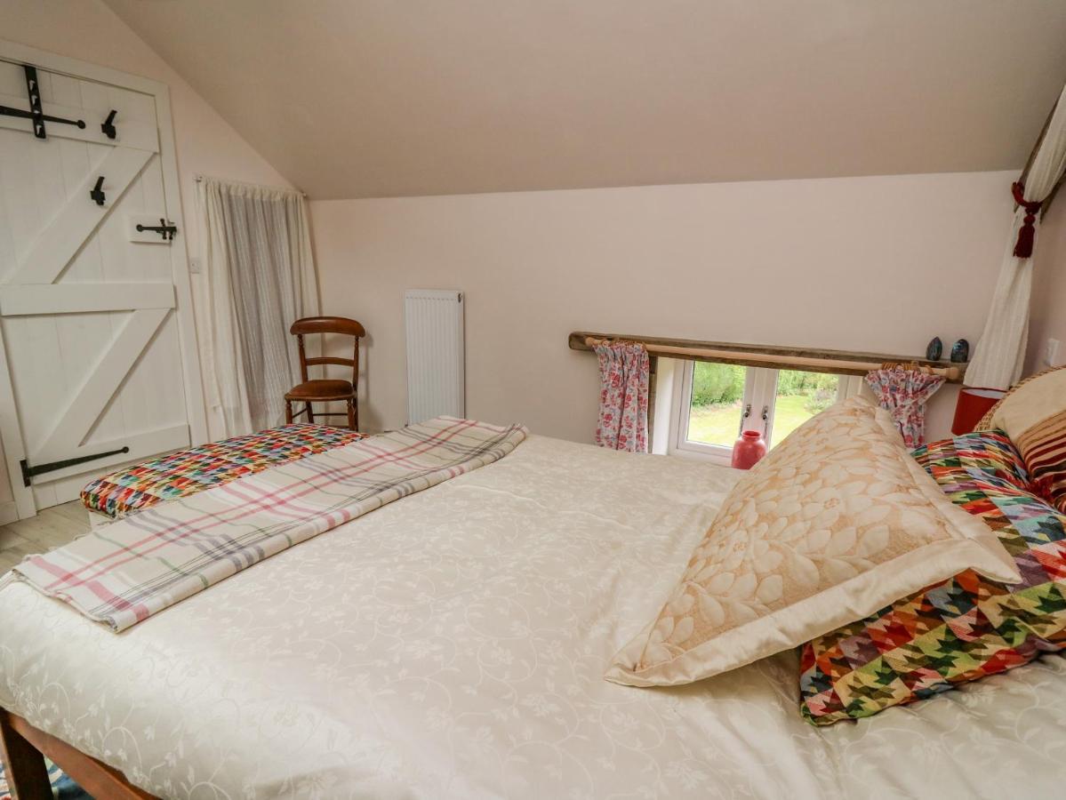Buzzards Breg Villa Builth Wells Bagian luar foto